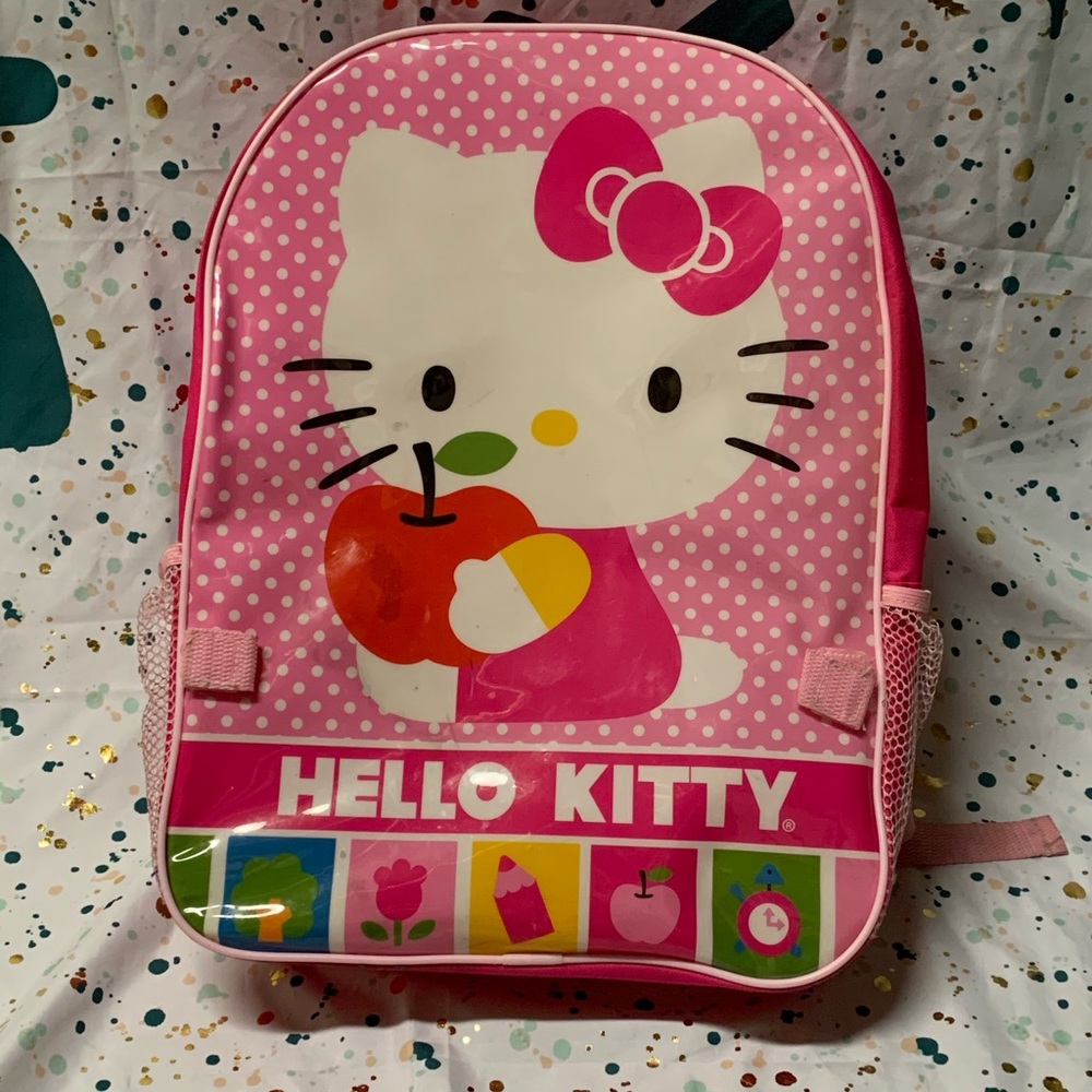 *Stains* Hello Kitty Backpack⭐️